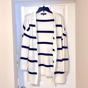 Oversized Cardigan - Like New